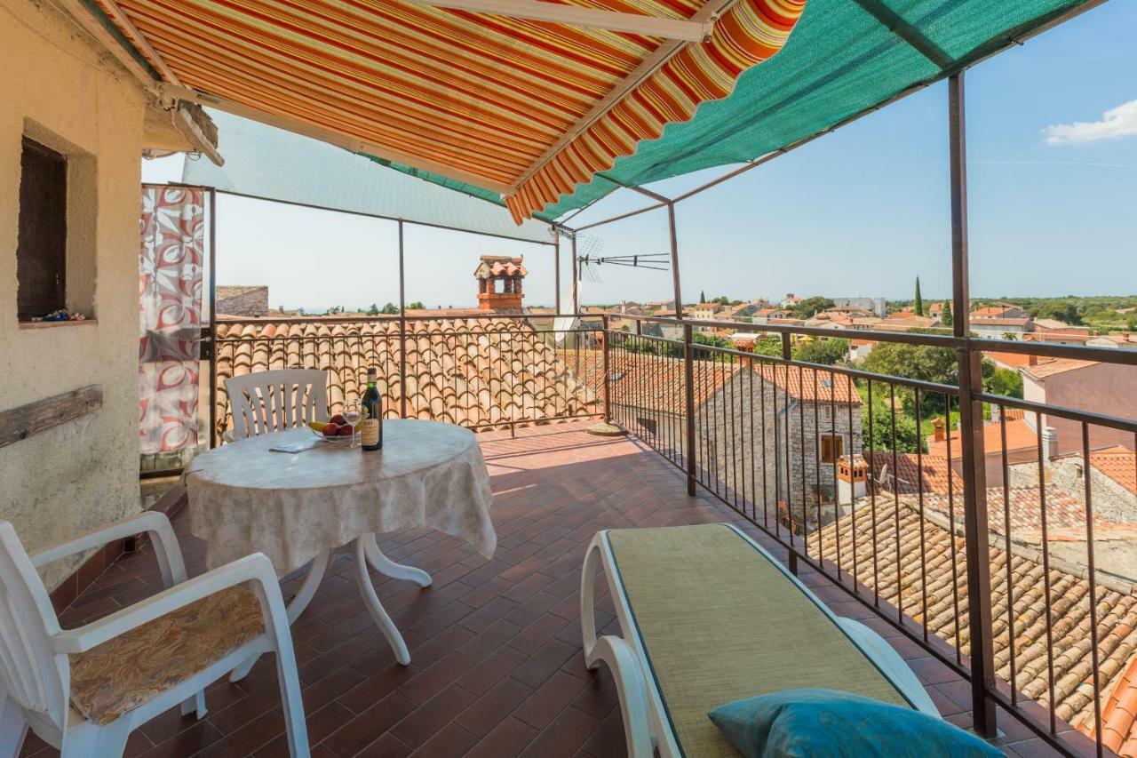 Guest House Robert I Mirna Бале Екстериор снимка